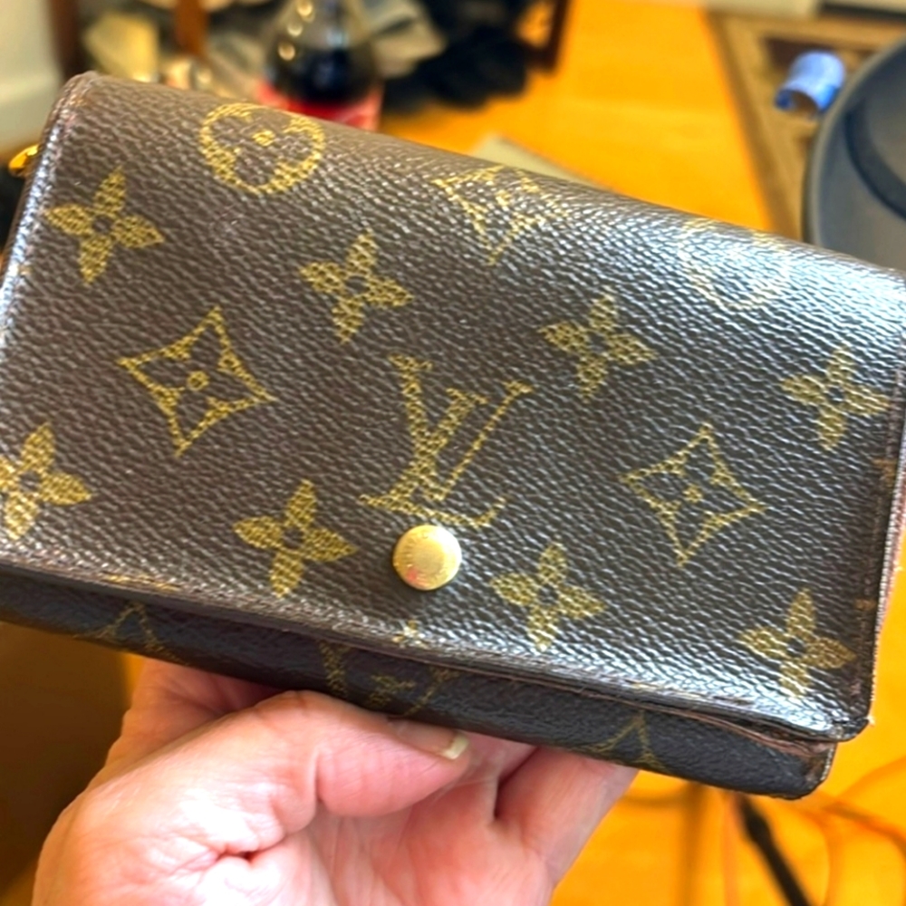 LV wallet, I bid on 2 of them thinking they were different and they are the same